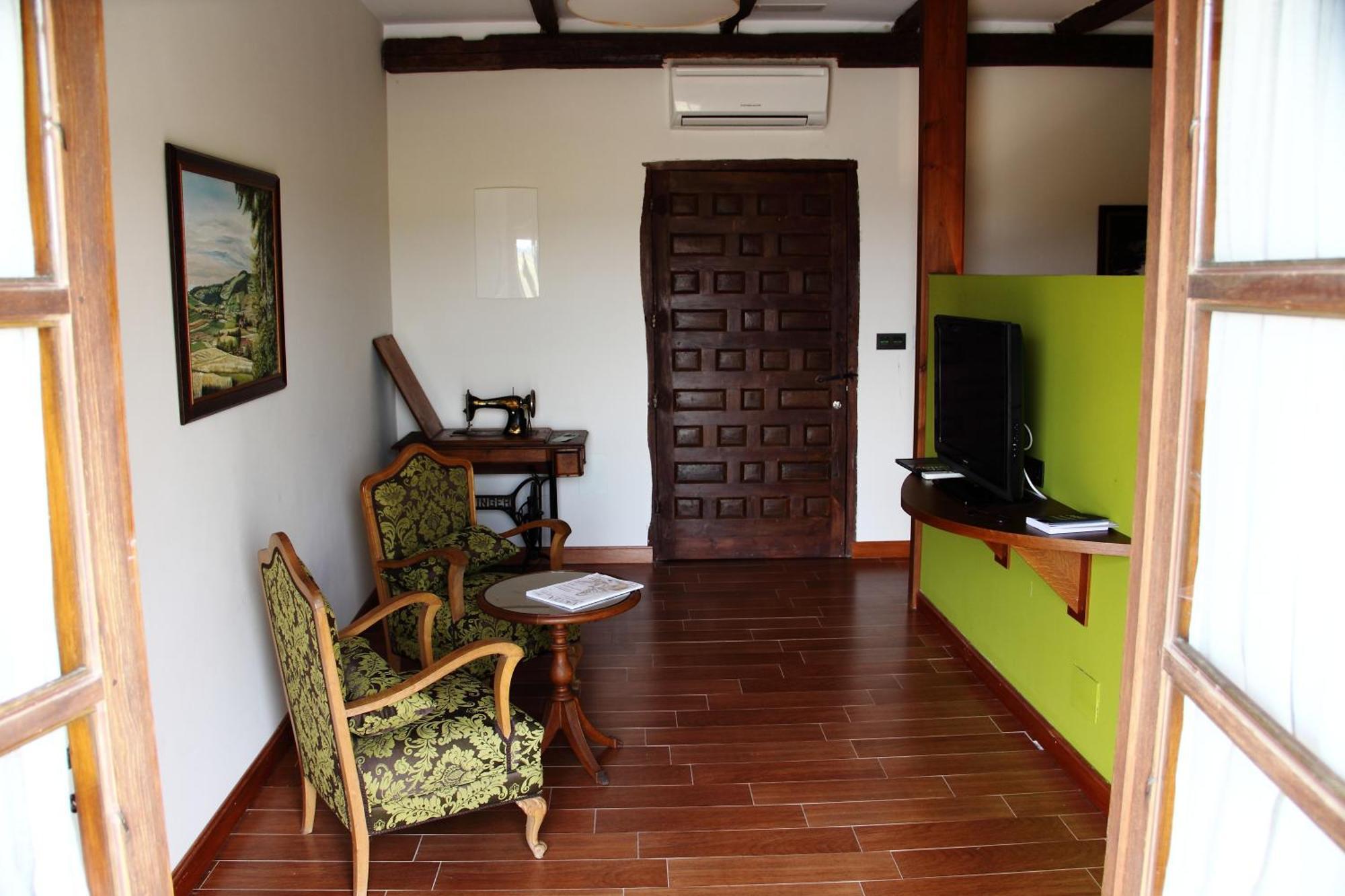 Concejo Hospederia Hotell Valoria la Buena Exteriör bild