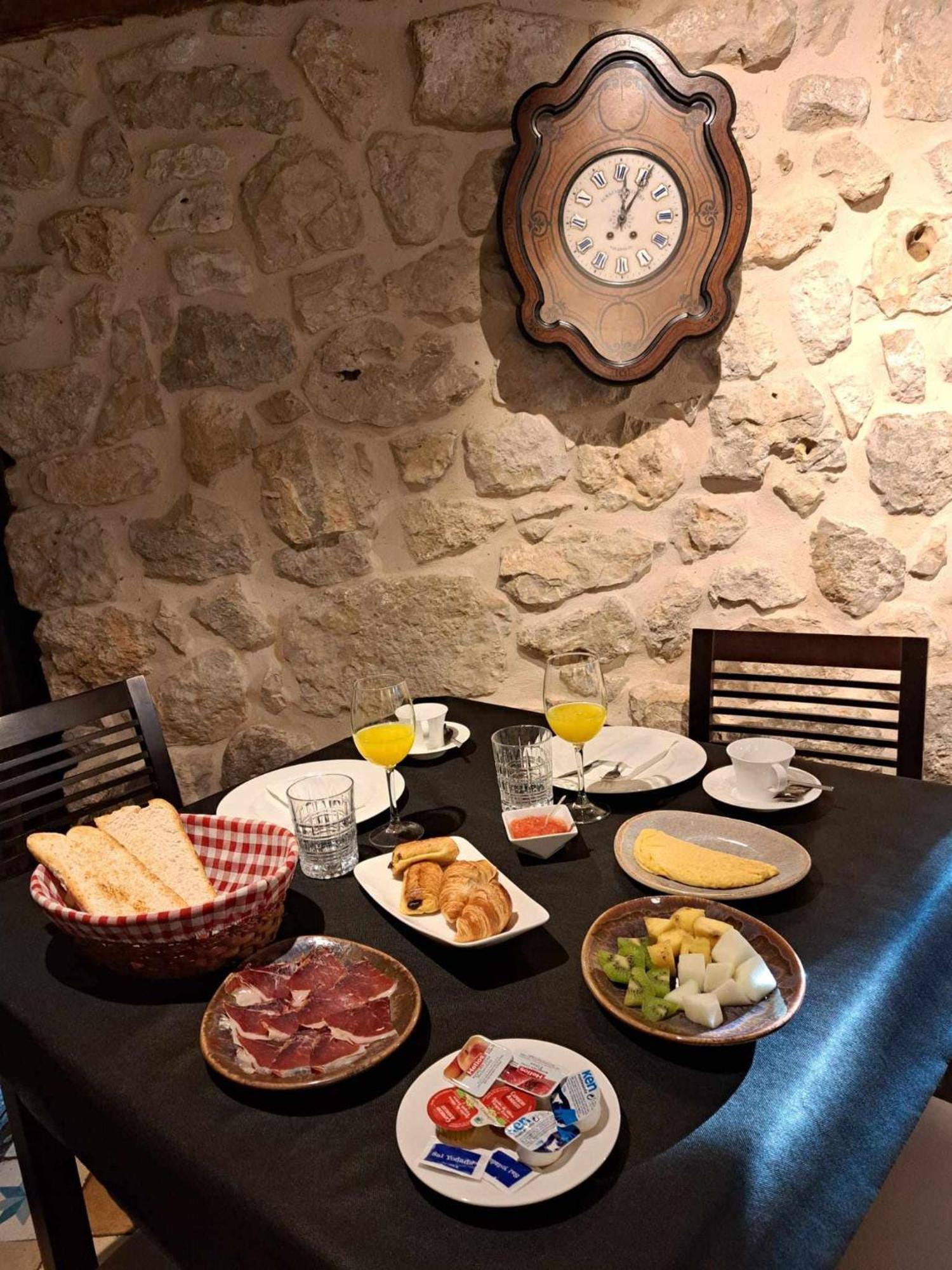 Concejo Hospederia Hotell Valoria la Buena Exteriör bild