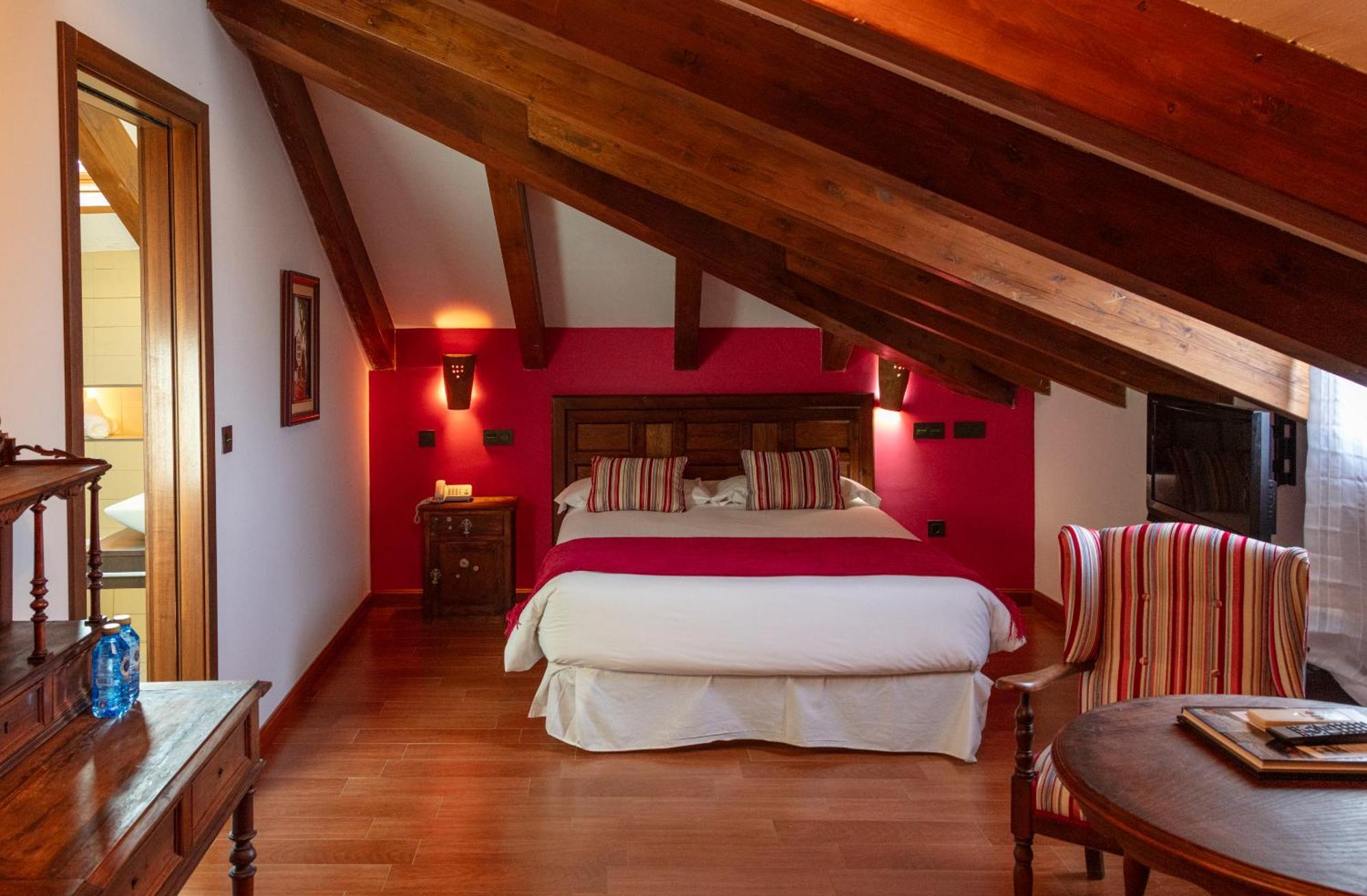 Concejo Hospederia Hotell Valoria la Buena Exteriör bild