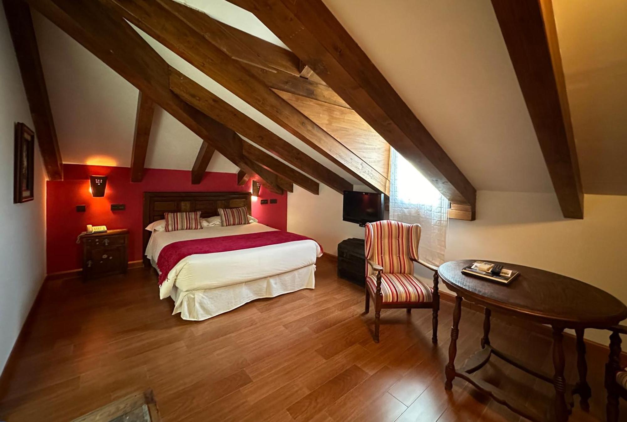 Concejo Hospederia Hotell Valoria la Buena Exteriör bild