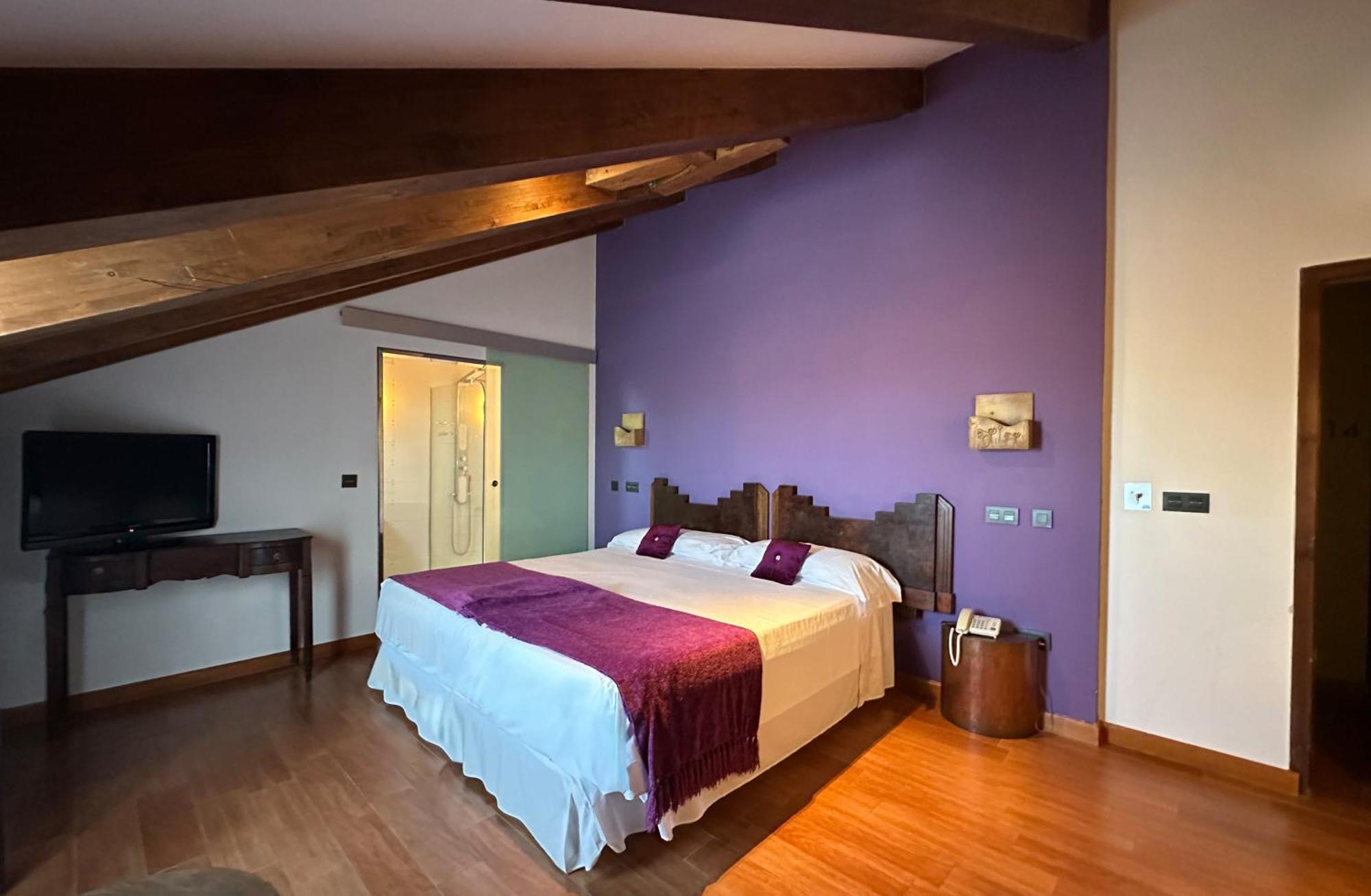 Concejo Hospederia Hotell Valoria la Buena Exteriör bild
