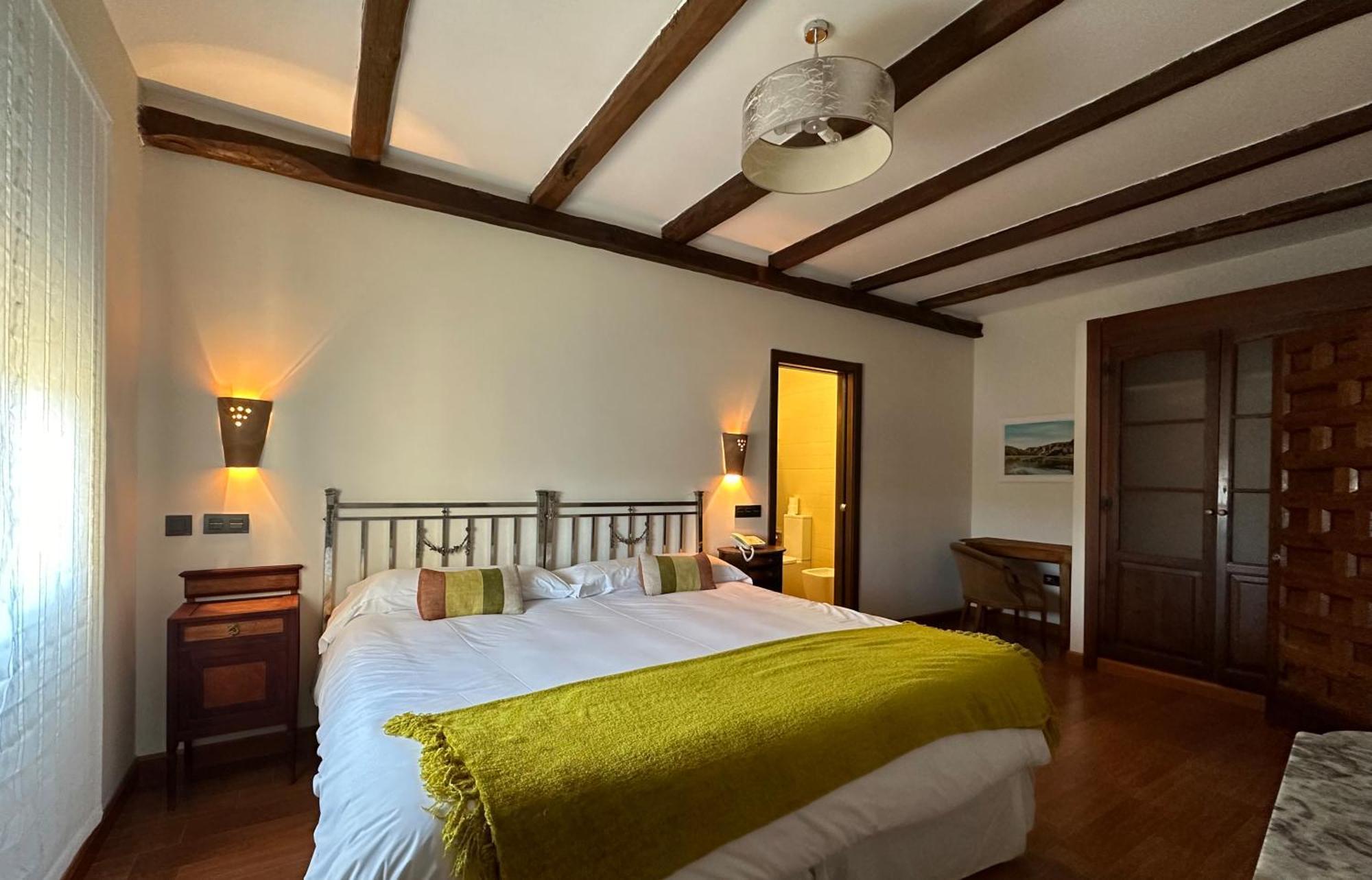 Concejo Hospederia Hotell Valoria la Buena Exteriör bild
