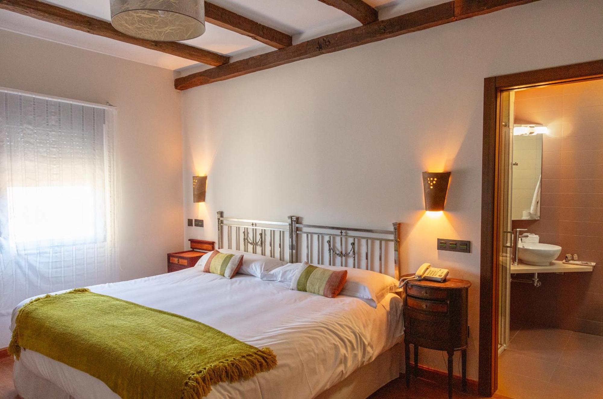 Concejo Hospederia Hotell Valoria la Buena Rum bild