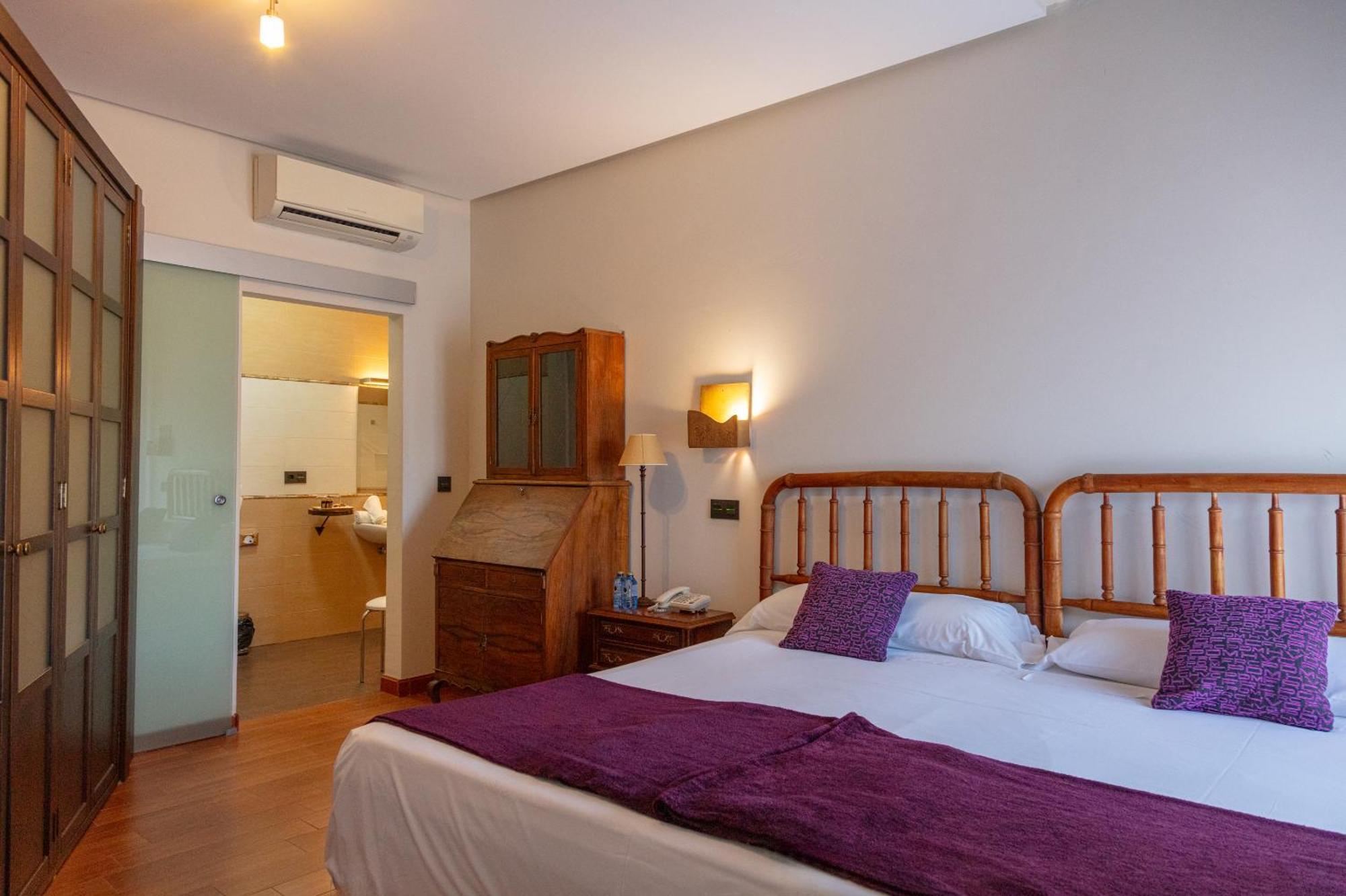 Concejo Hospederia Hotell Valoria la Buena Rum bild